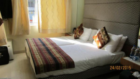 Empire Hotel